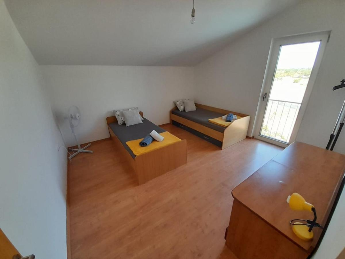 Holiday Home Anita Unesic Екстериор снимка