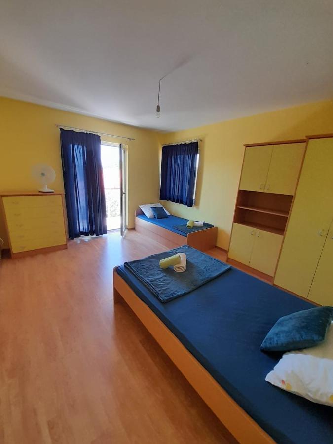 Holiday Home Anita Unesic Екстериор снимка