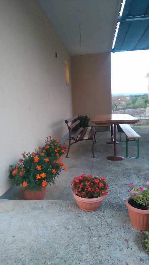 Holiday Home Anita Unesic Екстериор снимка